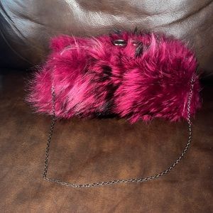 NWT Adrienne Landau fuchsia raccoon fur clutch with removable chain strap